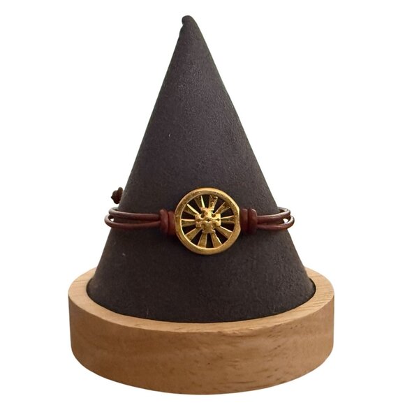 Tory Burch Miller Adjustable Brown Leather Bracelet Gold Sunburst Logo Charm - Picture 1 of 8